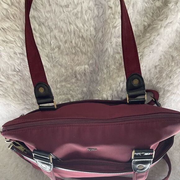 Travelon Anti-Theft Tailored Burgundy Nylon Satchel removable shoulder strap - Picture 5 of 13